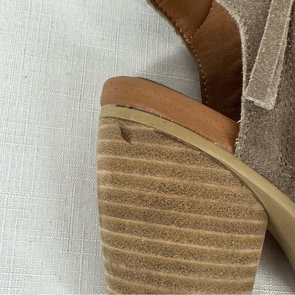 EMU Australia Sarabah size 7.5 Suede Leather Heel Sandals - Picture 12 of 16